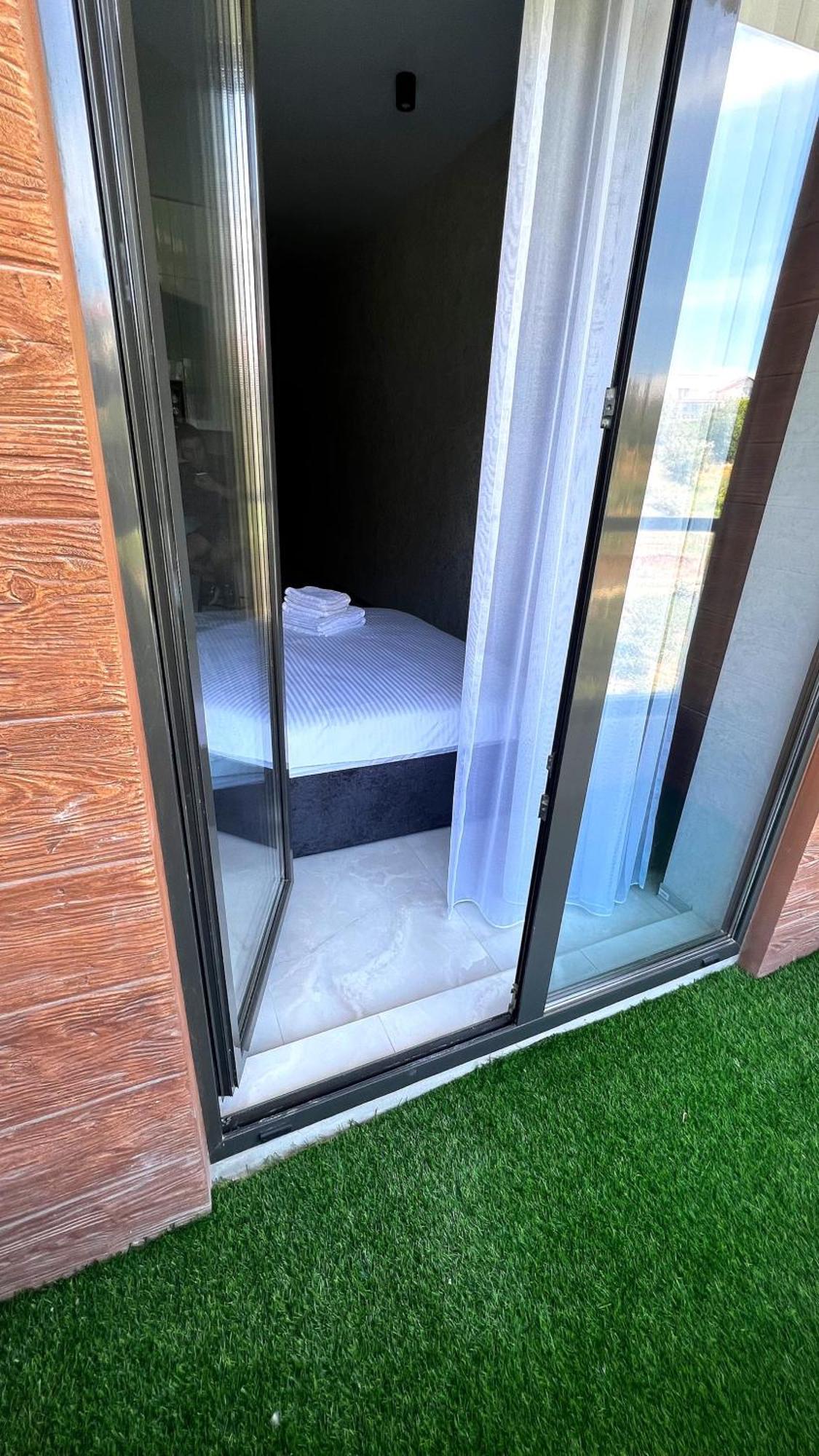 Vem Apartment Калипсо Odessa Exteriör bild