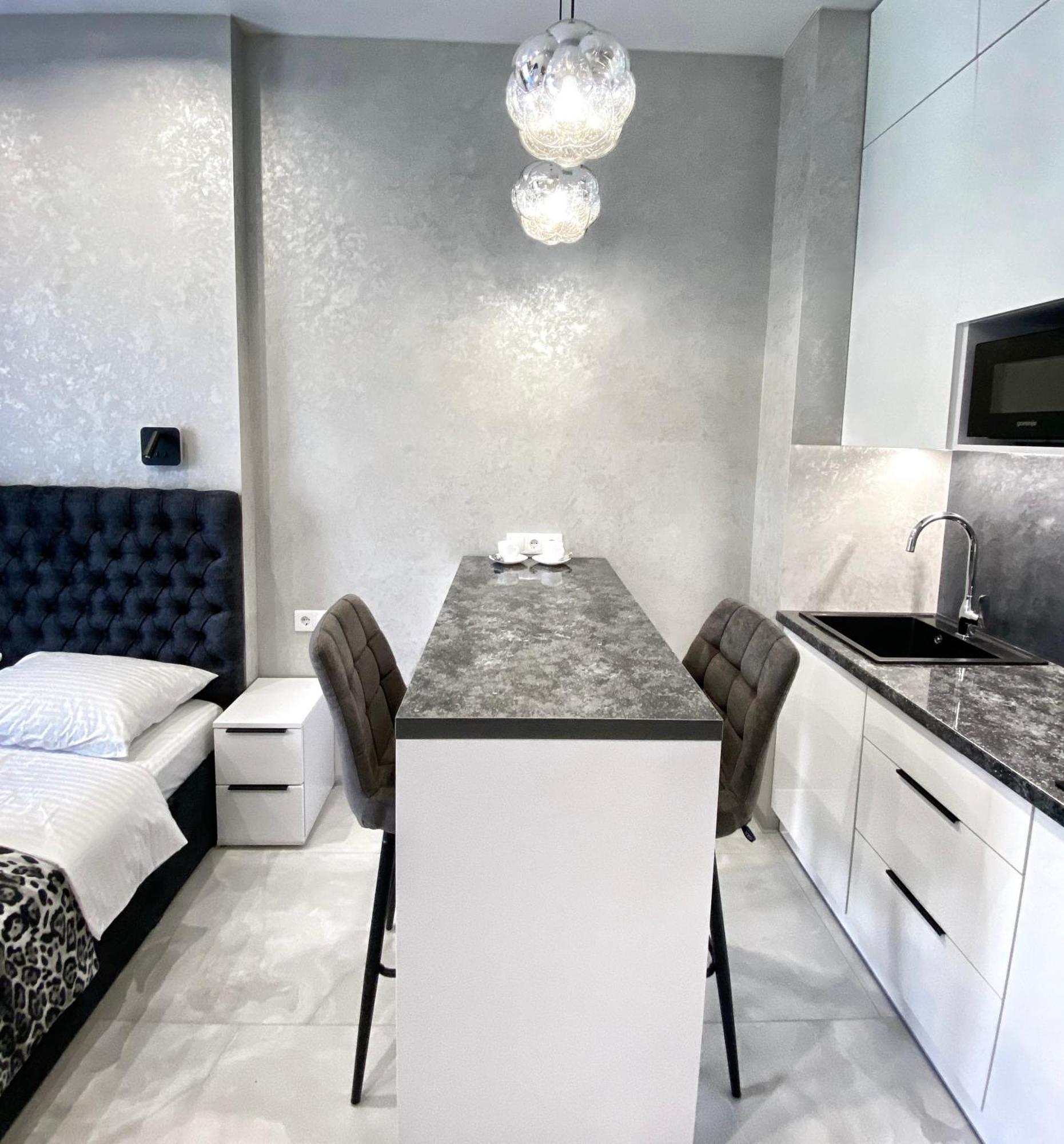 Vem Apartment Калипсо Odessa Exteriör bild