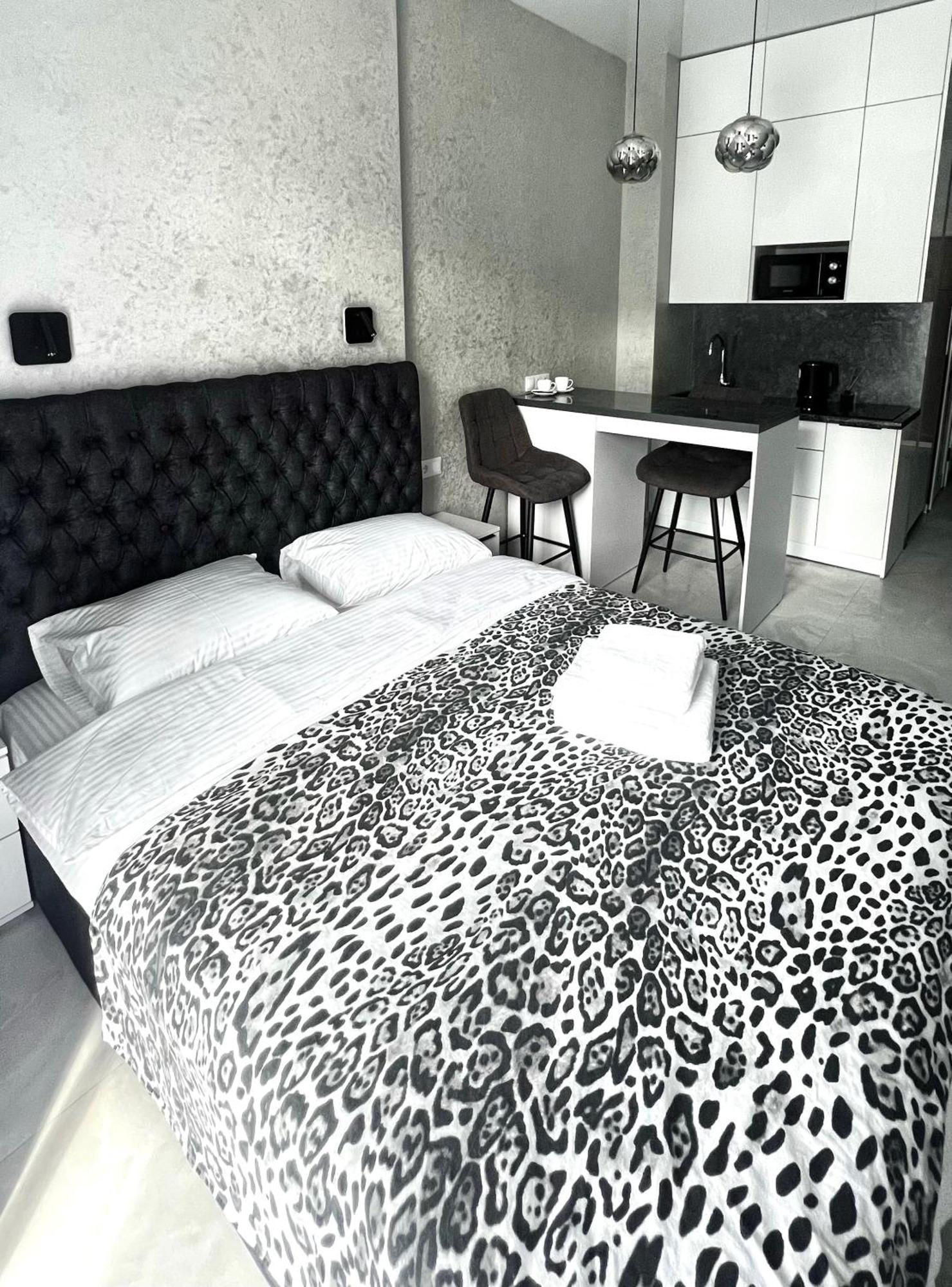 Vem Apartment Калипсо Odessa Exteriör bild