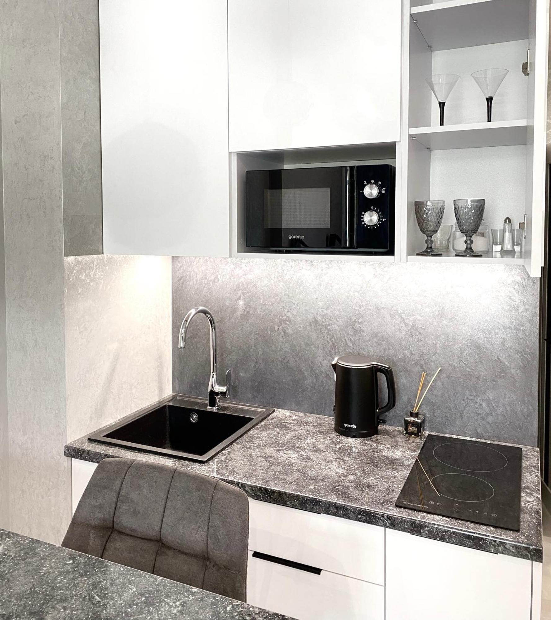 Vem Apartment Калипсо Odessa Exteriör bild